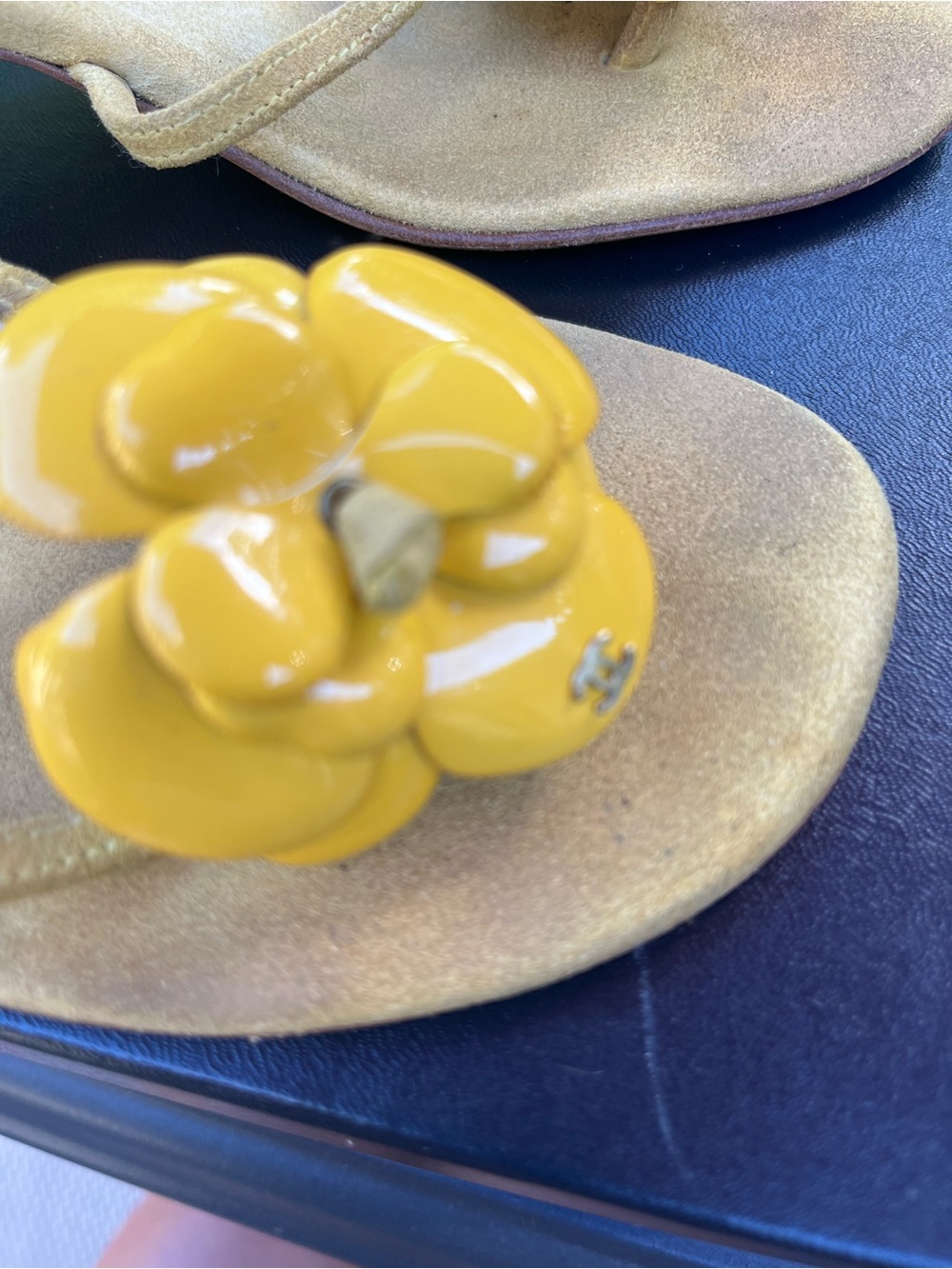 Vintage CHANEL Yellow Camellia Strappy Kitten Heel Sandals circa cruise 2003 - Picture 5 of 10